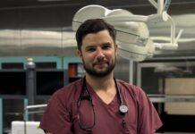 Rzeszowski lekarz z prestiżowym certyfikatem. Duże osiągnięcie Bartłomieja Wróbla Rzeszowski lekarz Bartłomiej Wróbel otrzymał prestiżowy certyfikat