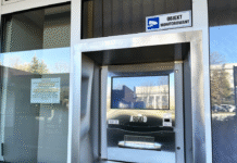 Po 12 latach WiMBP w Rzeszowie otrzymała nową wrzutnię biblioteczną