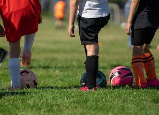 Na Podkarpaciu powstanie 10 nowych Orlików. Inwestycja przekracza 14,5 mln zł Na Podkarpaciu powstanie 10 nowych Orlików. Inwestycja przekracza 14,5 mln zł