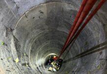 Koza wpadła do studni. Zwierzęcia nie udało się uratować Koza wpadła do studni. Zwierzęcia nie udało się uratować