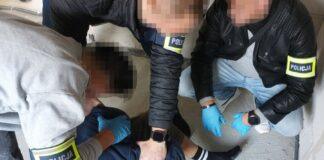 Dwaj mężczyźni włamali się do sklepu i ukradli ok. 30 tys. złotych