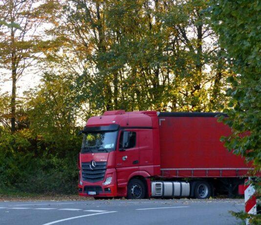 Oferta pracy: Kierowca samochodu do transportu ciężarówek w Rzeszowie