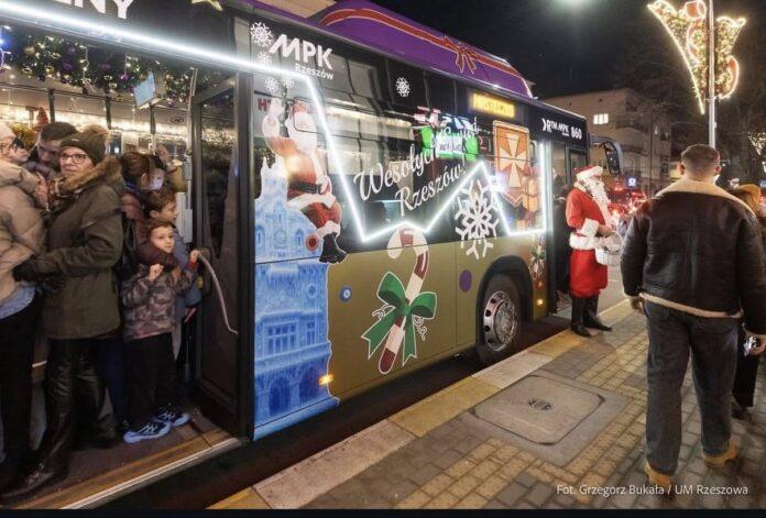 autobus-swiateczny-00 świąteczny autobus rzeszów 2025