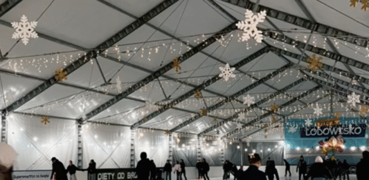 lodowisko wyspiańskiego rzeszów