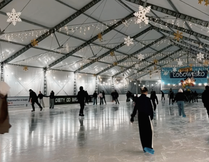 lodowisko wyspiańskiego rzeszów