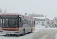 Zima w Rzeszowie: Miasto mówi o sukcesach, mieszkańcy o paraliżu