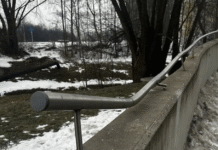 wypadł z wieżowca rzeszów