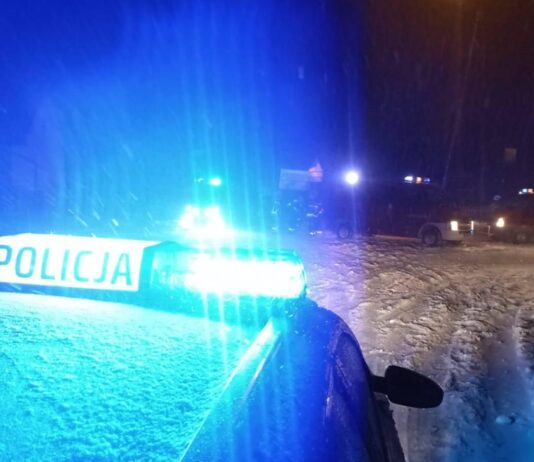 Nastolatka potrącona na pasach. Za kierownicą 80-letni kierowca zamknięta droga podkarpacie