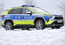 Czołgał się w śniegu przy ulicy w Rzeszowie. 42-latek był kompletnie pijany