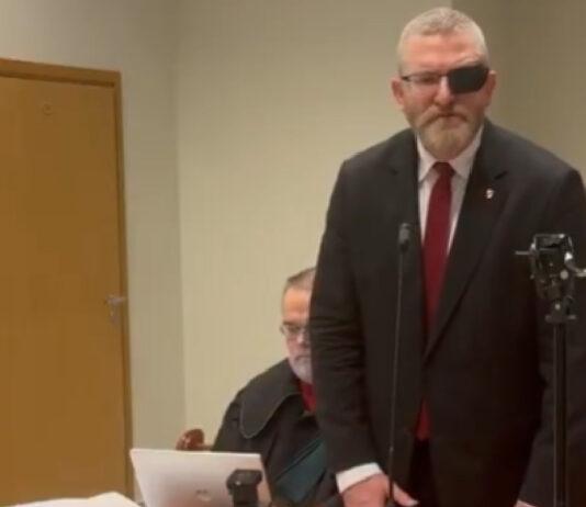 Grzegorz Braun ponownie przed sądem. “Napadła mnie, po czym nakłamała gazetom i prokuratorowi”