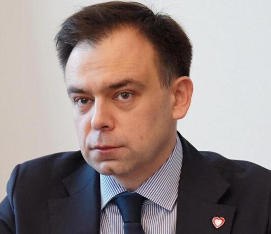 Minister finansów Andrzej Domański w Rzeszowie o programie SAFE. Apeluje do Nawrockiego