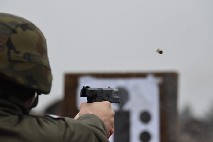 ostre strzelanie Dęba