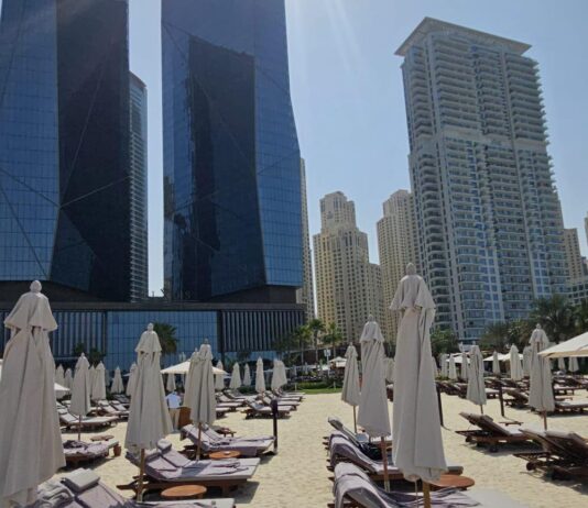 dubaj-pustki-po-ataku-irańskich-dronów