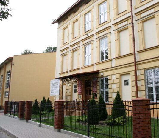 Dwóm pracownicom szkoły grozi 10 lat. Zniknęła ogromna kwota pieniędzy a to początek sprawy