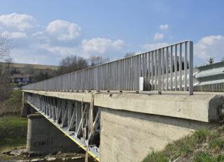Koniec z wysłużoną konstrukcją w Kątach. Rusza budowa nowoczesnego mostu na Wisłoce most w kątach