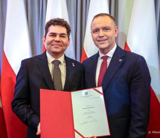 Prezydent Stalowej Woli z ważną funkcją przy prezydencie Nawrockim. To droga do fotela premiera?