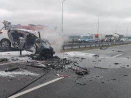 Wypadek śmiertelny na S19 – samochód jechał pod prąd! Doniesienia o poszkodowanym bokserze z Podkarpacia wypadek s19