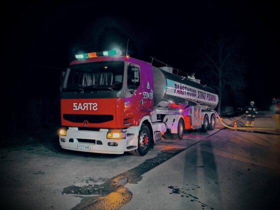 pożar w Nienad&oacute;wce