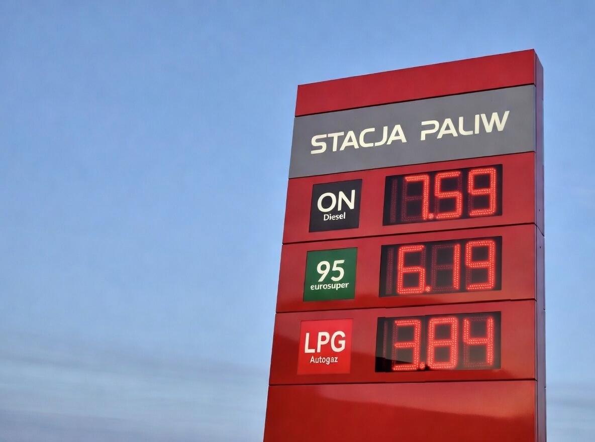 cena benzyna rzeszów