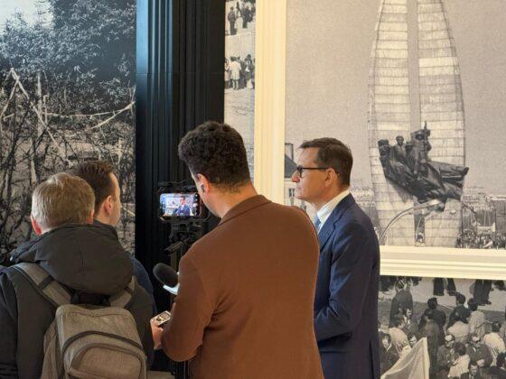 premier morawiecki rzesz&oacute;w