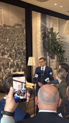 premier morawiecki rzesz&oacute;w