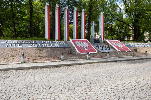Pomnik Dziesięciu Rąk