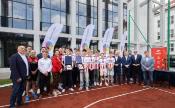 Piasek, słońce i sportowe emocje w sercu miasta. Rzeszów staje się światową stolicą plażówki siatkówka plażowa