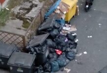 śmieci na Rynku w Rzeszowie