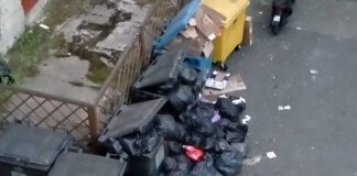 śmieci na Rynku w Rzeszowie