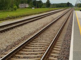 Układali kamienie na torach. Straż Ochrony Kolei zatrzymała 14-latka