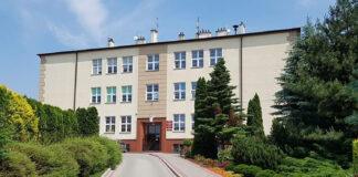 Rodzice z Rzeszowa chcą „wyciszyć” szkołę. „Poziom hałasu jak na placu budowy”
