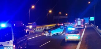 autostrada a4 wypadek dachowanie