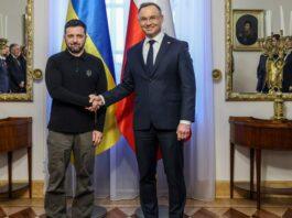 Zełenski tym razem nie poleciał w kierunku Europy z Rzeszowa? Co to oznacza? prezydenci - od lewej: Zeleński i Duda