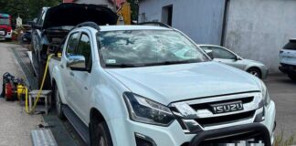 wypadek suv przygniecenie
