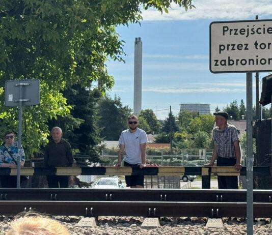 Tunel widmo w Rzeszowie. Urzędnicy szukają „montażu finansowego”, gdy piesi codziennie uciekają przed pociągiem