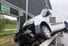 dostawczak kolizja a4