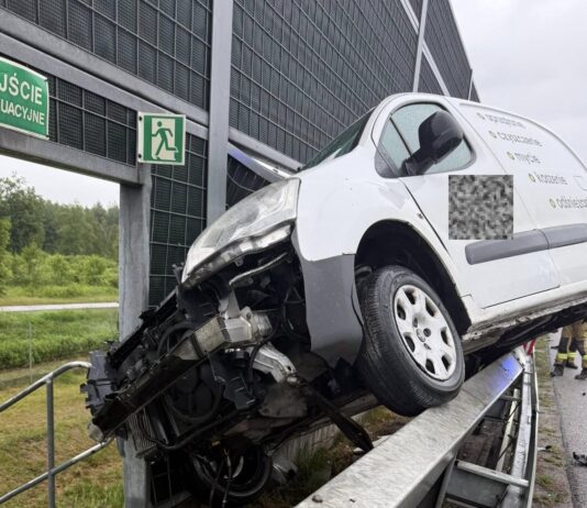 dostawczak kolizja a4