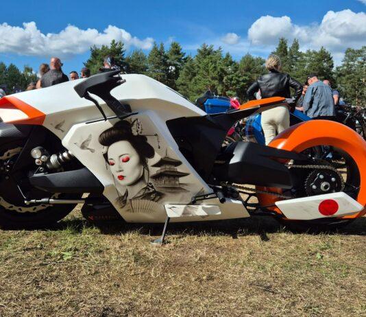 Niezwykły motocykl „KI” podbił zlot na Podkarpaciu. Japoński duch na dwóch kołach motor