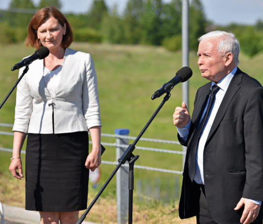 Rozłam w PiS. Na Podkarpaciu członkowie partii podzieleni. Kto stanie za kim?