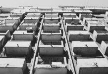 Twój balkon, nasze zasady. Za co możesz dostać mandat?