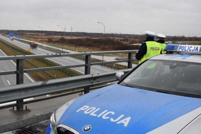 policja-a4-03