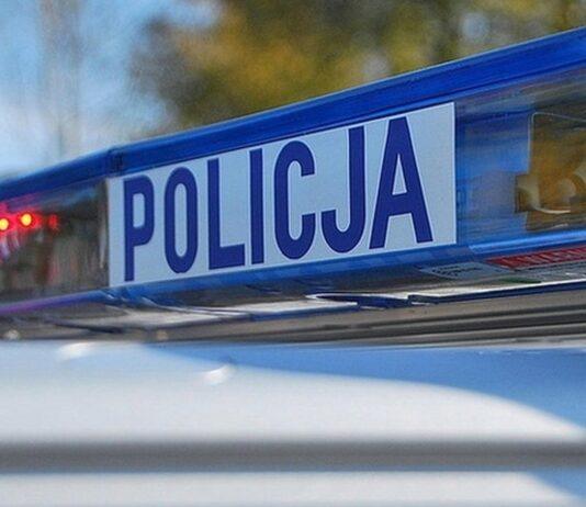 Wypadek na DK19. Motocykl zderzył się z osobówką. Droga zablokowana
