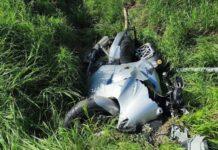 Pijany motocyklista uderzył w przepust. Miał sądowy zakaz wypadek motocyklisty