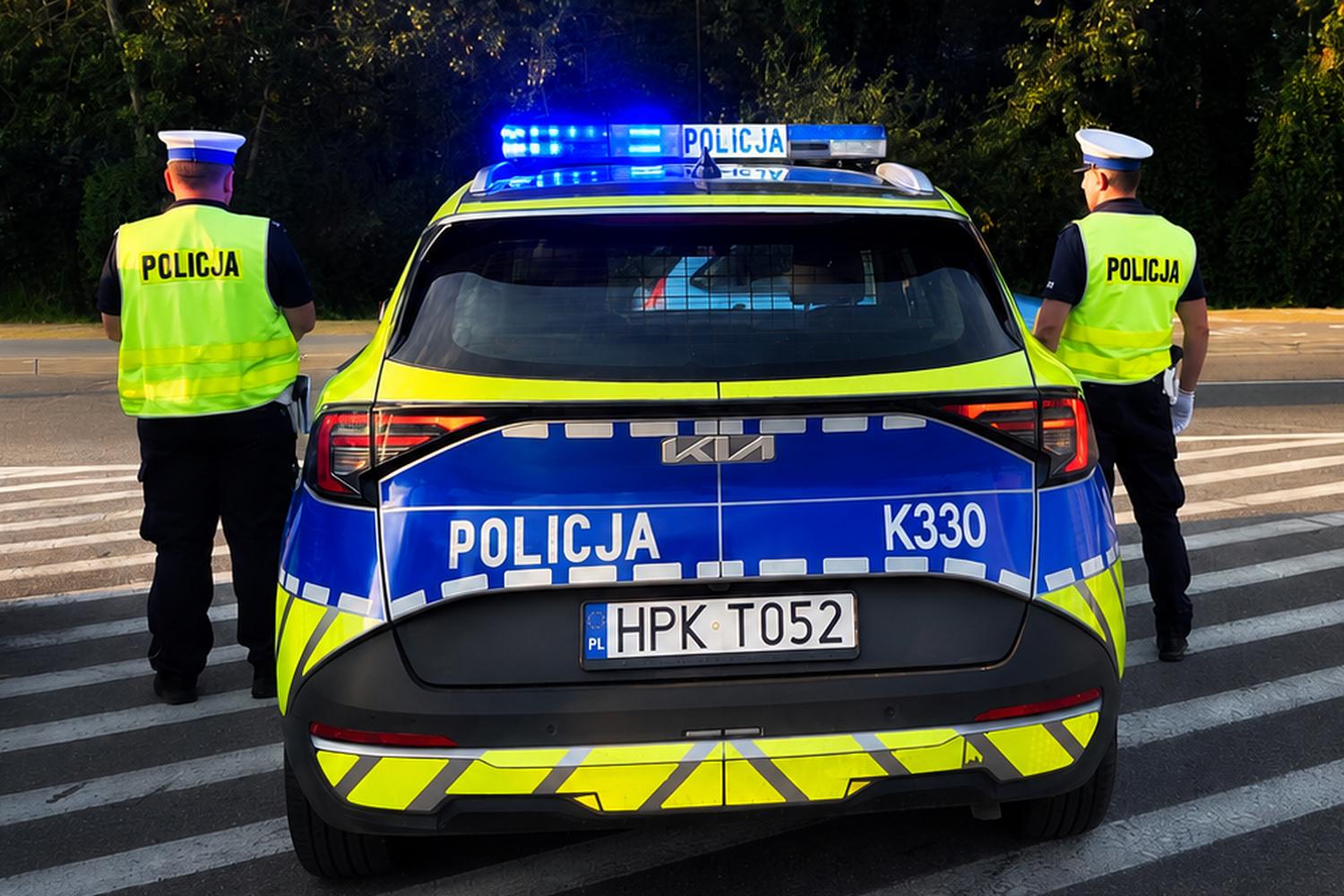 Żona “pod wpływem” przyjechała po auto nietrzeźwego męża. Wpadli podczas jednej kontroli