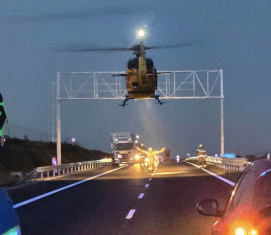 Nocny karambol na S19 pod Rzeszowem. Zderzenie pięciu pojazdów: lądował śmigłowiec s19 wypadek motocykle