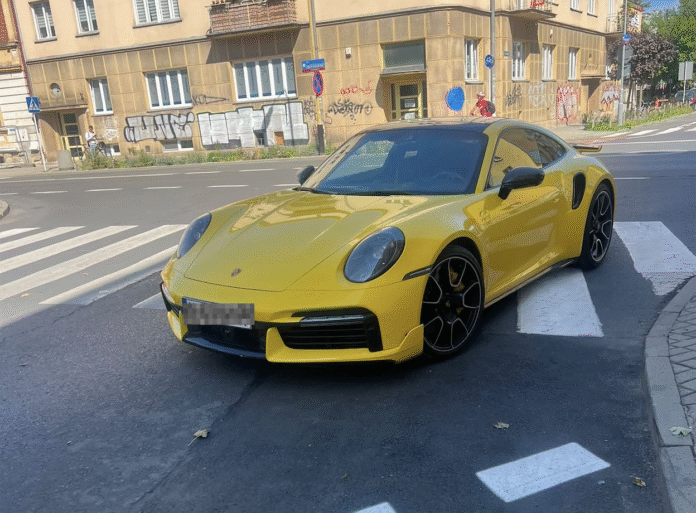 bezczelne parkowanie w Rzeszowie - porsche