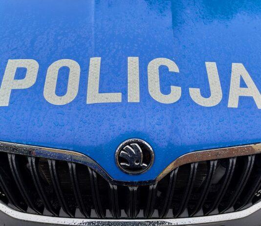 Spojrzał na radiowóz i od razu zsiadł z hulajnogi. Policjanci od razu przejrzeli jego plan policja