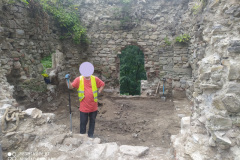 DR.0620.47.2025-2-Wnetrze-baszty-przed-pracami-zabezpieczajacymi