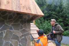 IMG_4451-Rafal-Szkudlarek-z-prawej-nadzorujacy-budowe-obiektu